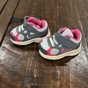 Like New Infant Nike Shoes